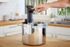 Anova Kitchen Electricals^Sous Vide Precision Cooker Pro
