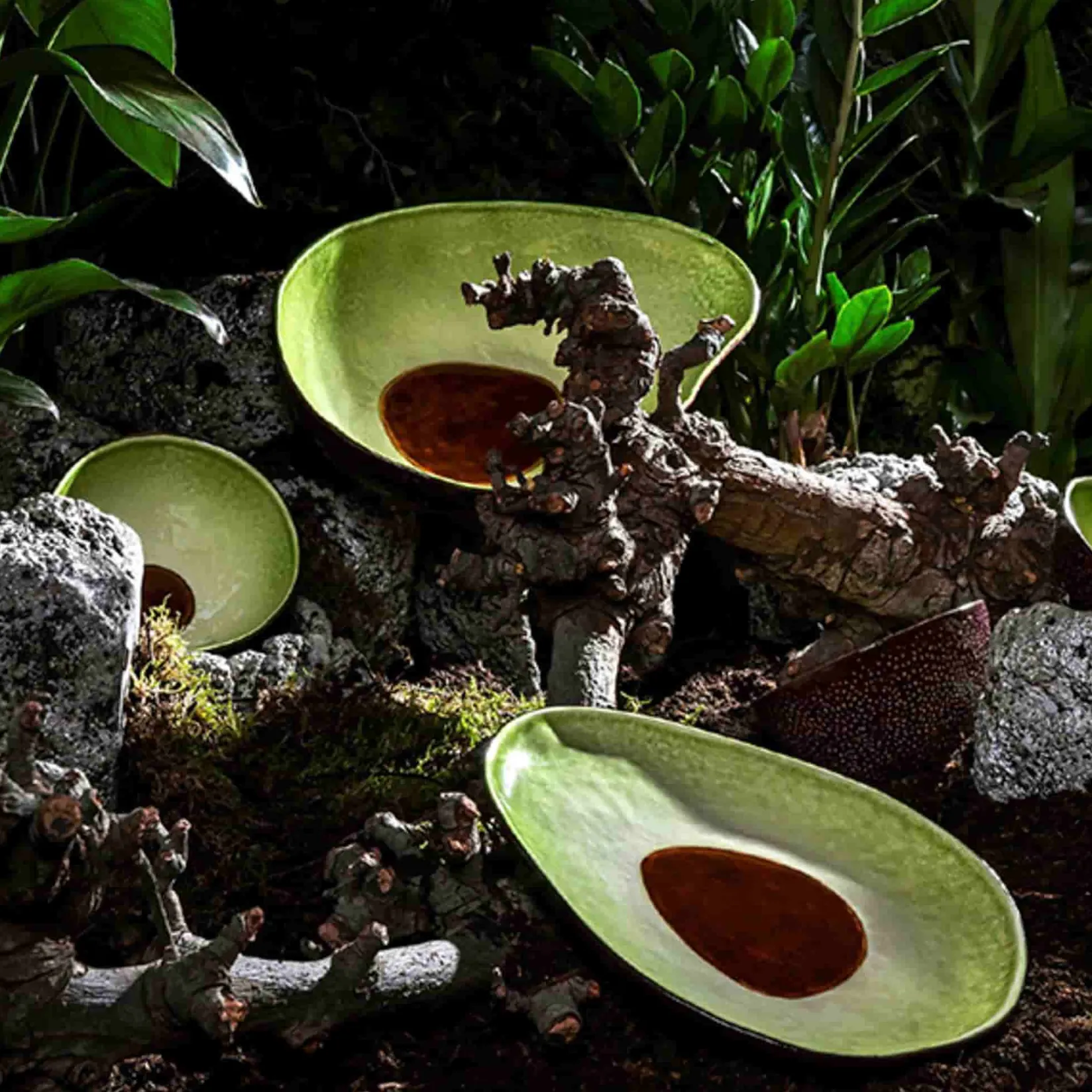 Bordallo Pinheiro Crockery & Dinnerware|Bowls^Tropical Fruits Avocado Salad Bowl, 34x23x9cm