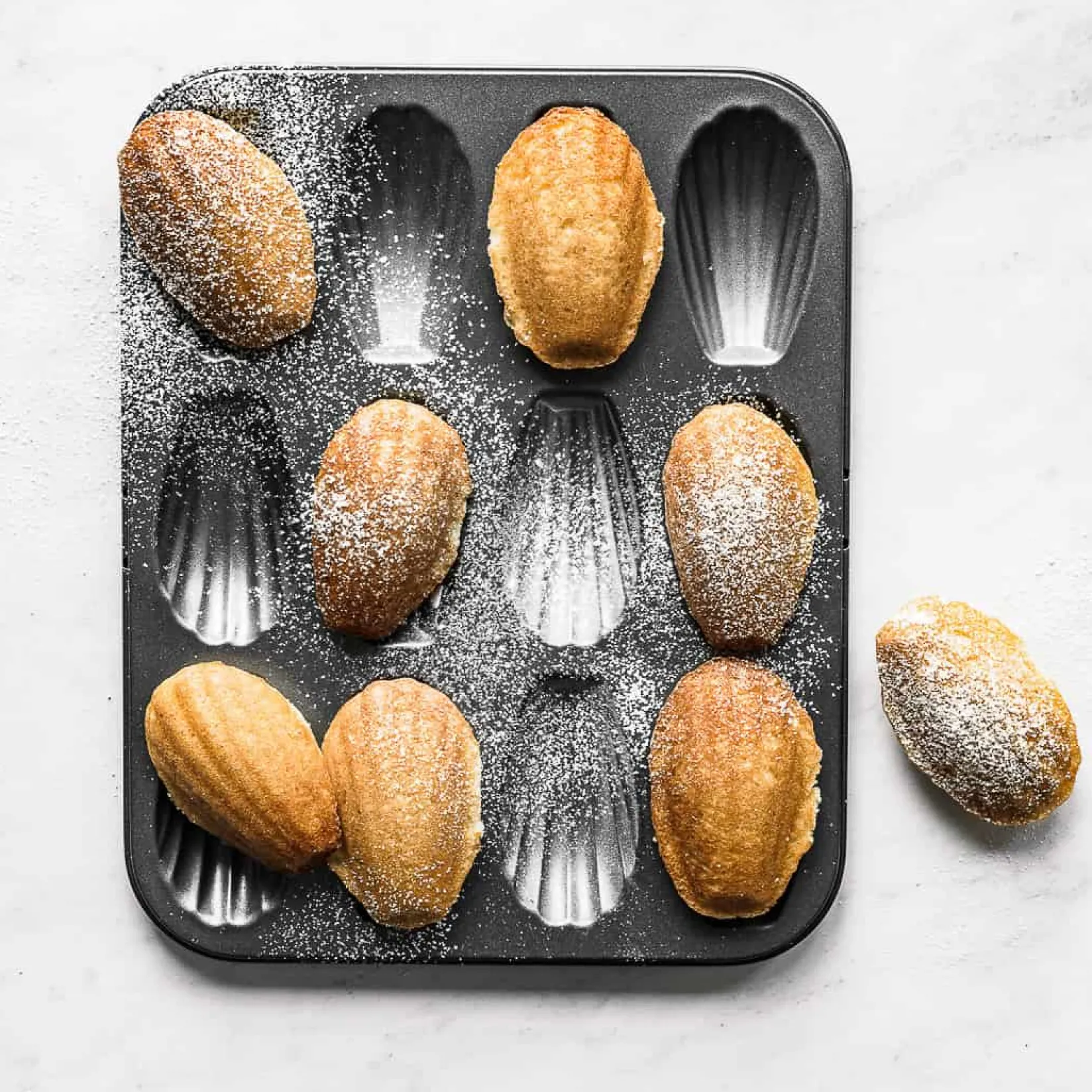 De Buyer French Ingredients|Baking Supplies & Equipment^Non-Stick Madeleine Tray