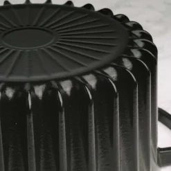 FIREUP French Ingredients|Pots & Pans^Black Cast Iron Dutch Oven, 26cm