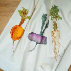 Lottie Day Table Setting|Kitchen Textiles & Clothing^Gift Box Set of 3 Mixed Veg Tea Towel