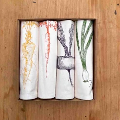 Lottie Day Table Setting|Kitchen Textiles & Clothing^Set of 4 Root Vegetable Napkins