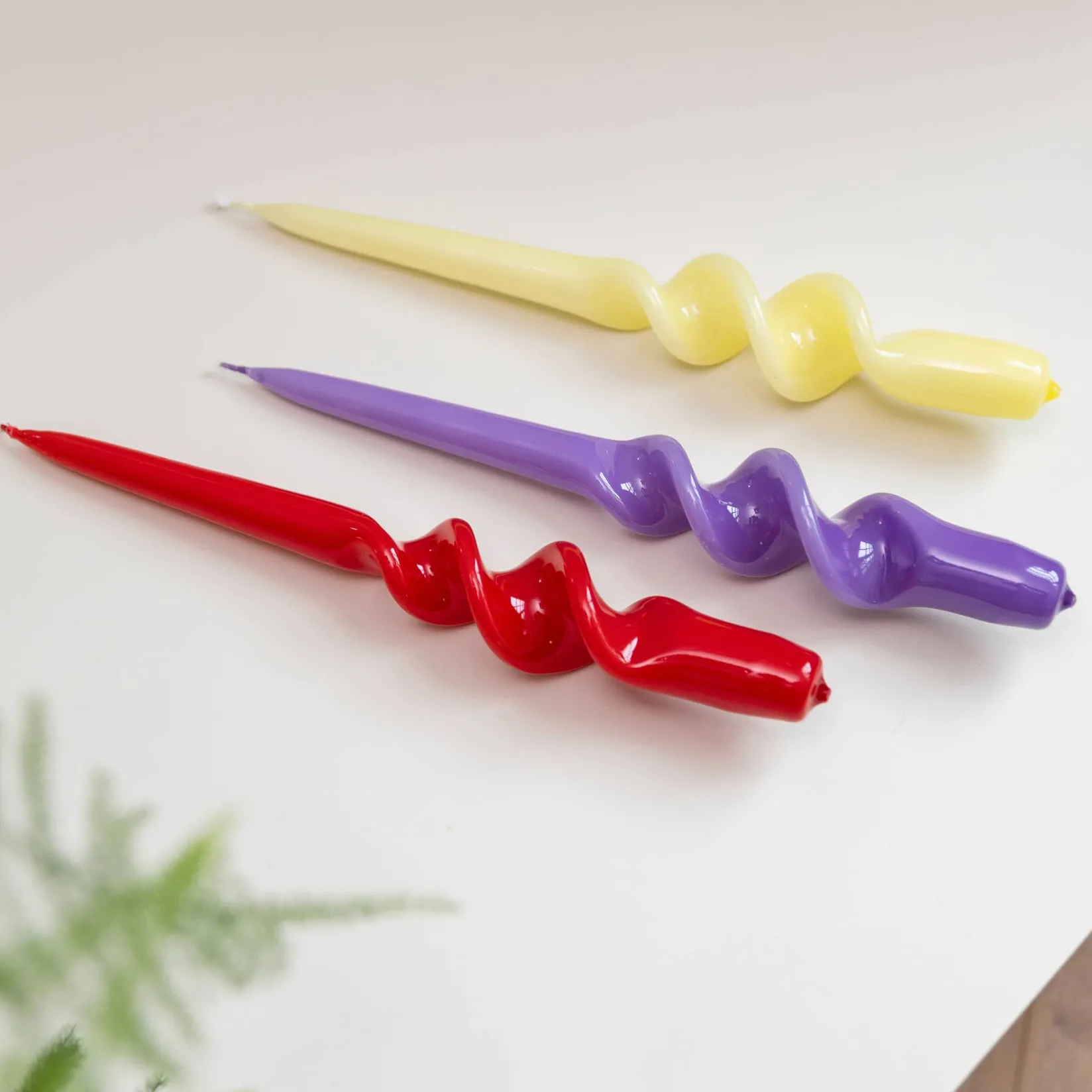 &Klevering Table Setting|Tableware Brands^Set of 3 Pink Spiral Candles